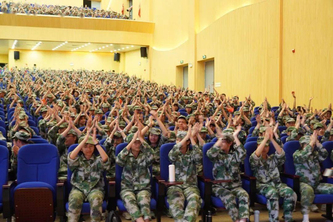 过世多年的妈妈可以在过年烧纸摆供吗？游戏画面