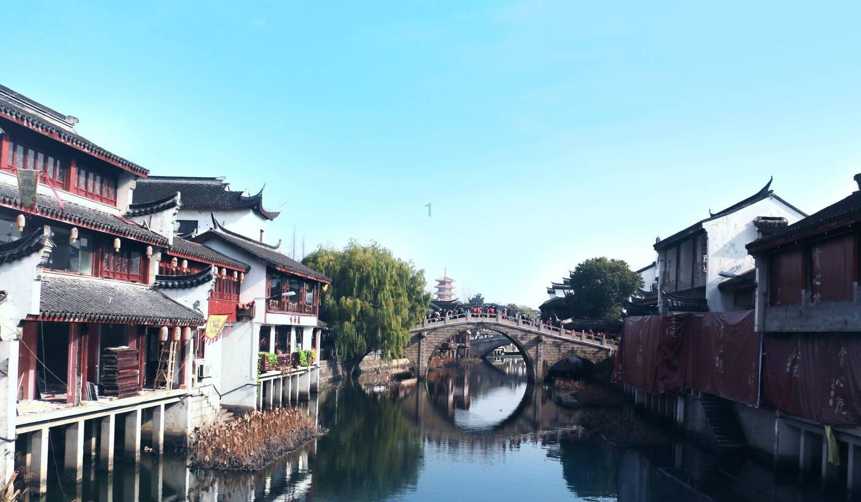 史上唯一同性恋女王，给婢女写300封情书，遭拒后主动嫁帅气表哥
